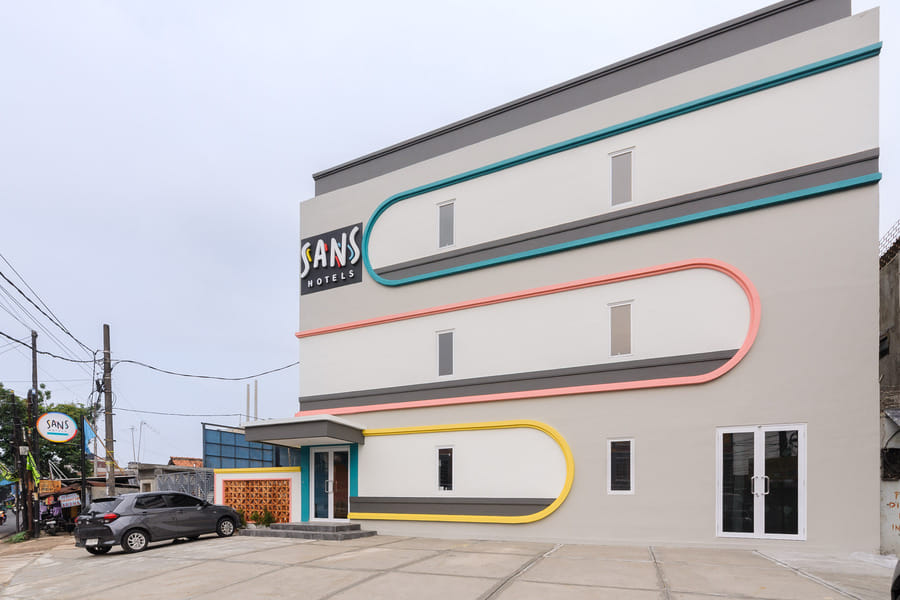 Sans Hotel Pesona Bekasi