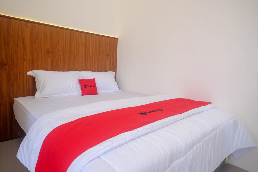 RedDoorz Room