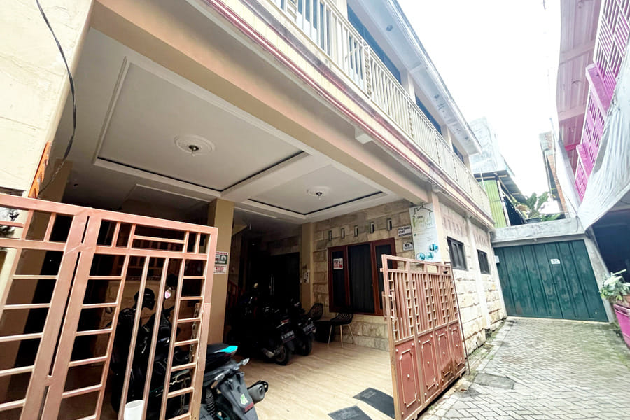 Griya Pradipa Syariah Near Balai Kota Batu Mitra RedDoorz