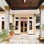 RedDoorz @ Gunari Guest House Merek Karo