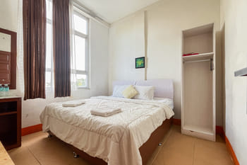 Urbanview Poma Hotel