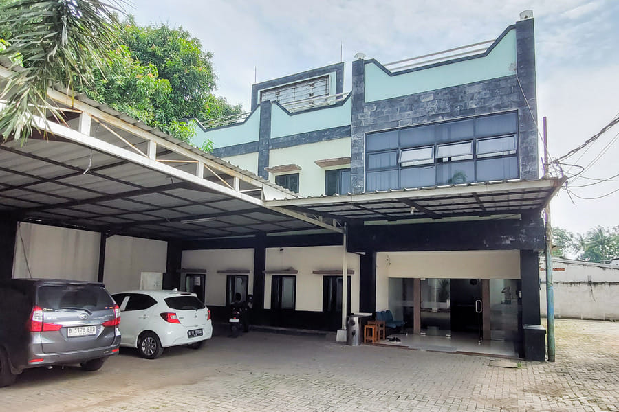 Ni Hotel Syariah Bandara Soekarno Hatta Mitra RedDoorz