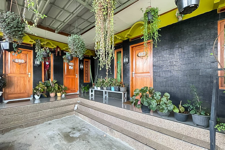 Pondok Yanti Sarii RedPartner