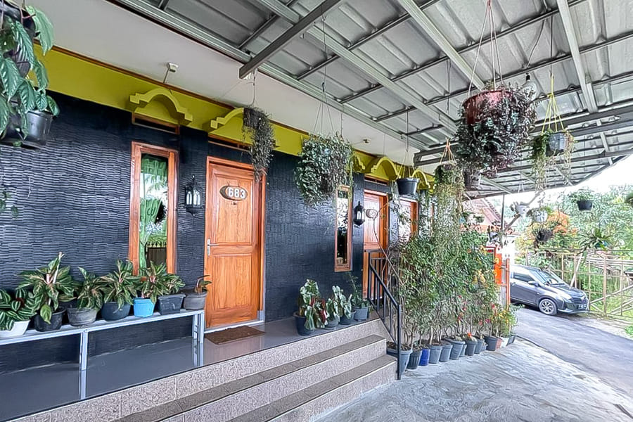 Pondok Yanti Sarii RedPartner