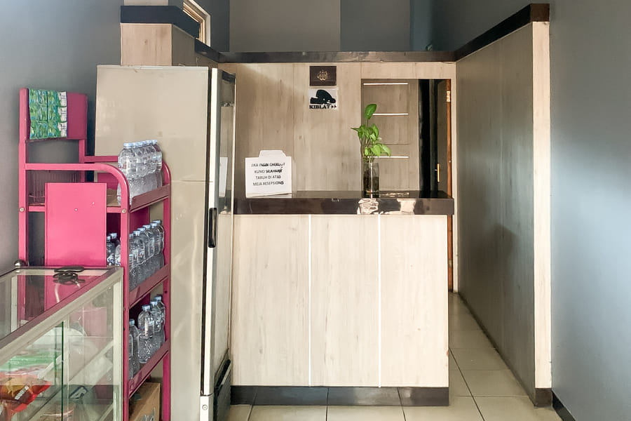 Karins Guesthouse Syariah RedPartner