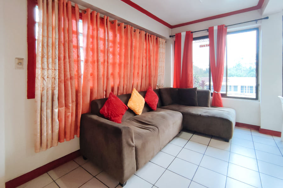 RedDoorz Hostel @ Tita Aidz Inn Baguio