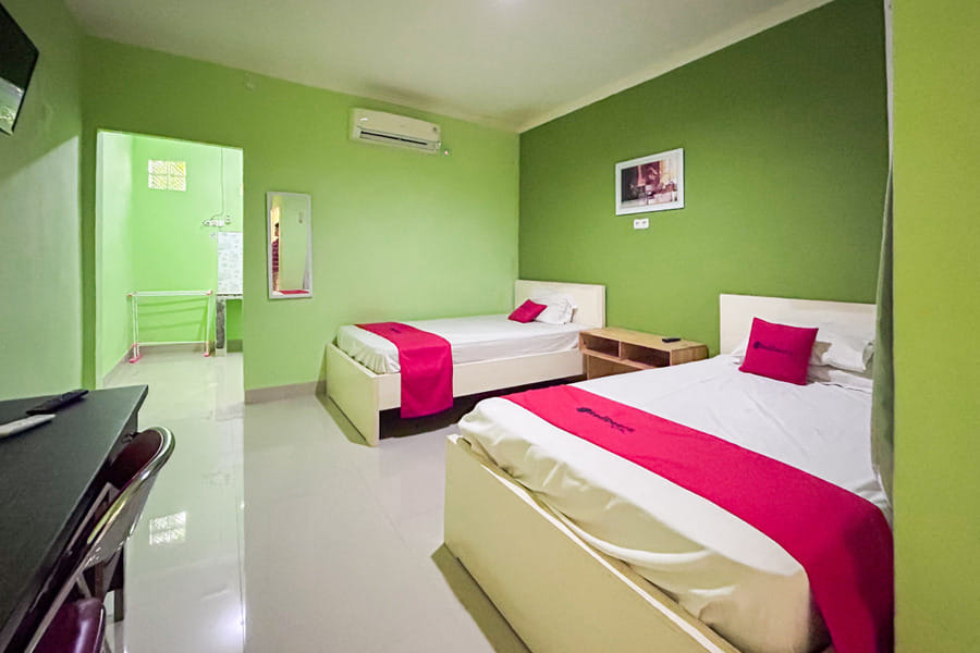 RedDoorz Syariah Near SMA N 6 Palembang