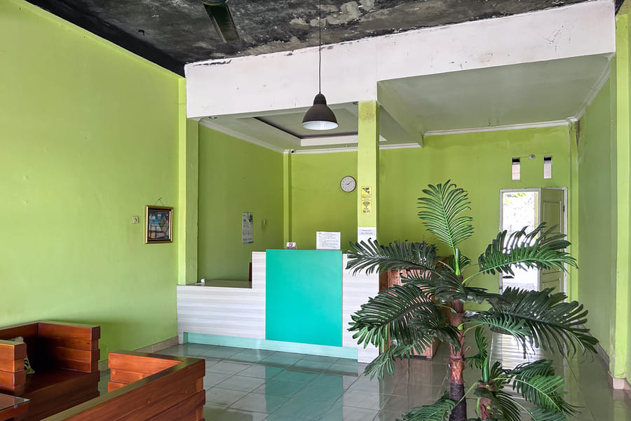RedDoorz Syariah Near SMA N 6 Palembang