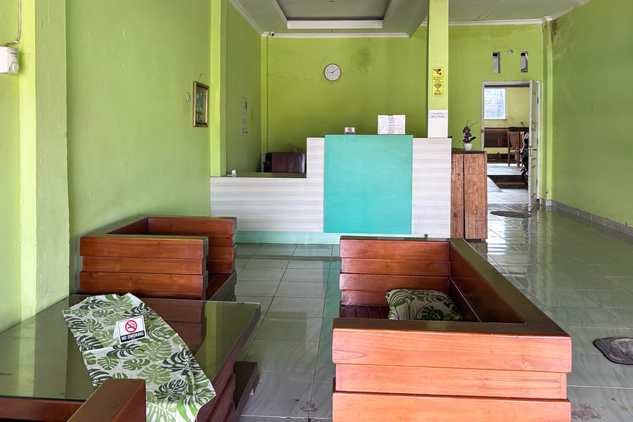 RedDoorz Syariah Near SMA N 6 Palembang