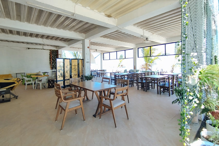 Riannes Beach Resort by RedDoorz