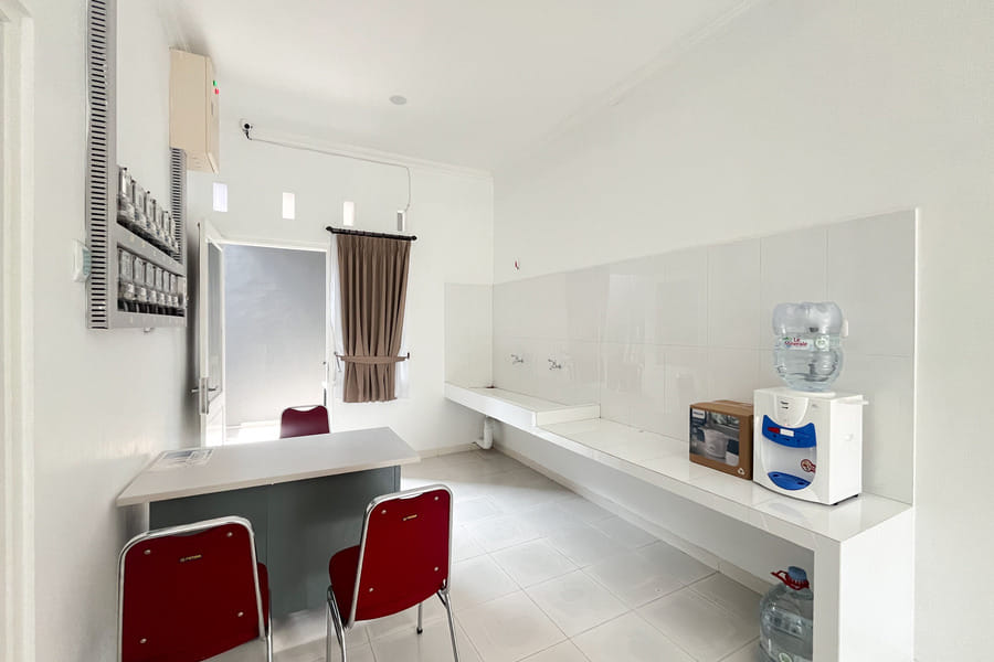 RedDoorz @ Griya Martha Sumber Solo