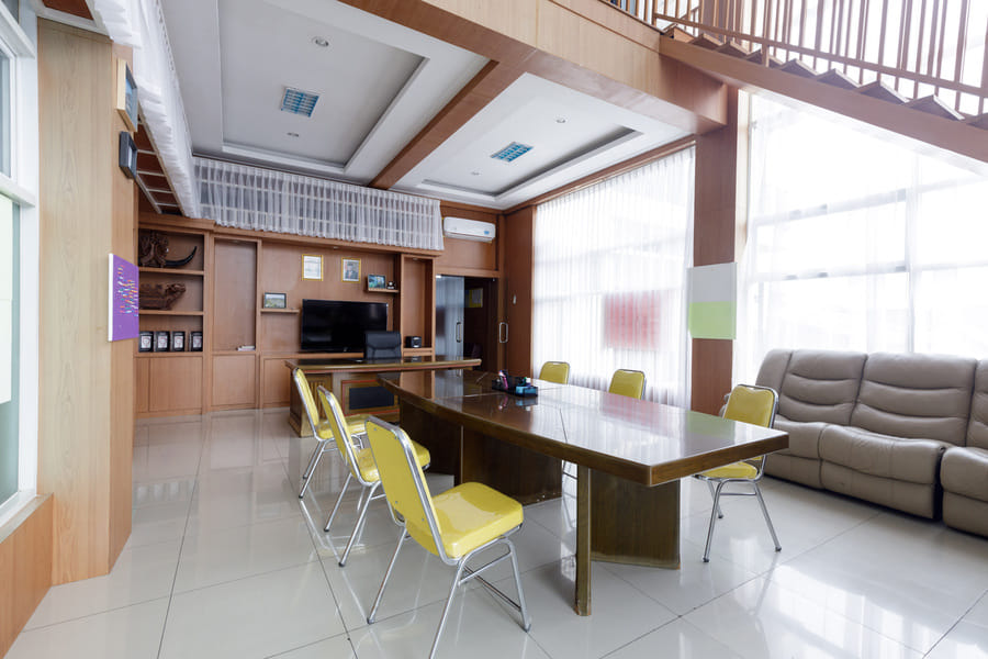 RedDoorz Premium @ Ampera Raya 2