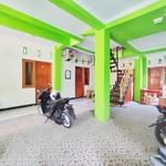 Happy Syariah Hotel near Jombor Mitra RedDoorz
