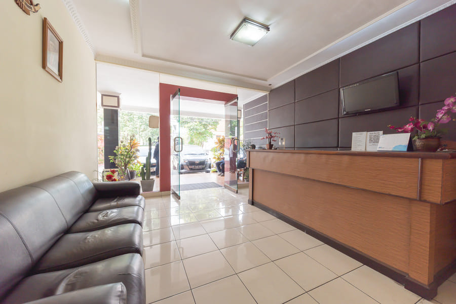 Urbanview Hotel Sakura Bandung