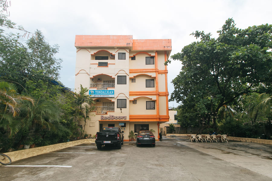 RedDoorz @ Tondaligan Beach Hotel