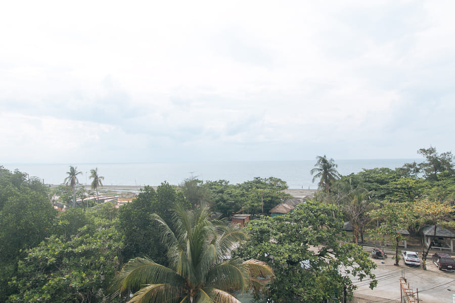 RedDoorz @ Tondaligan Beach Hotel