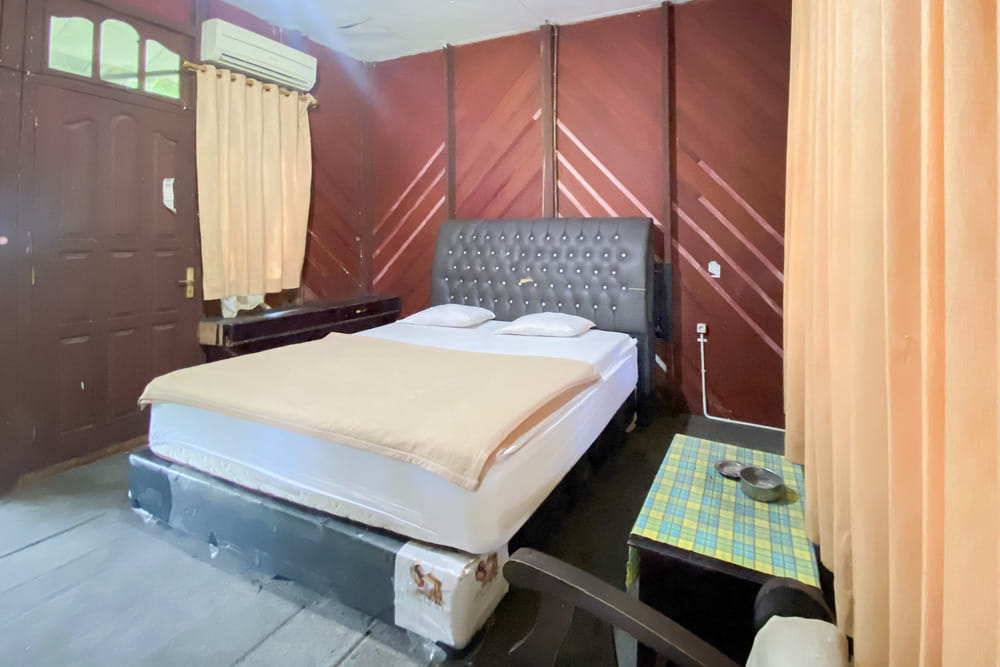 SALE Room