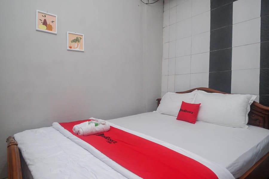 RedDoorz Syariah @ De KostMarto UTY