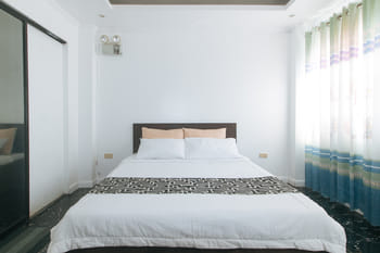 Stay inn Station 2 Boracay by RedDoorz