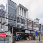 RedDoorz Plus near Grand Indonesia Jakarta