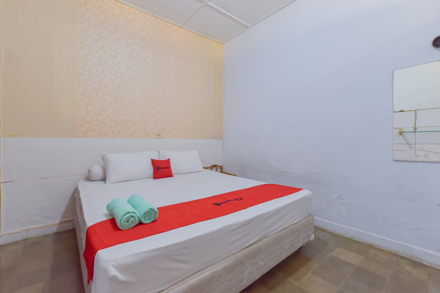 RedDoorz @ House Of Dirga Cisarua Puncak