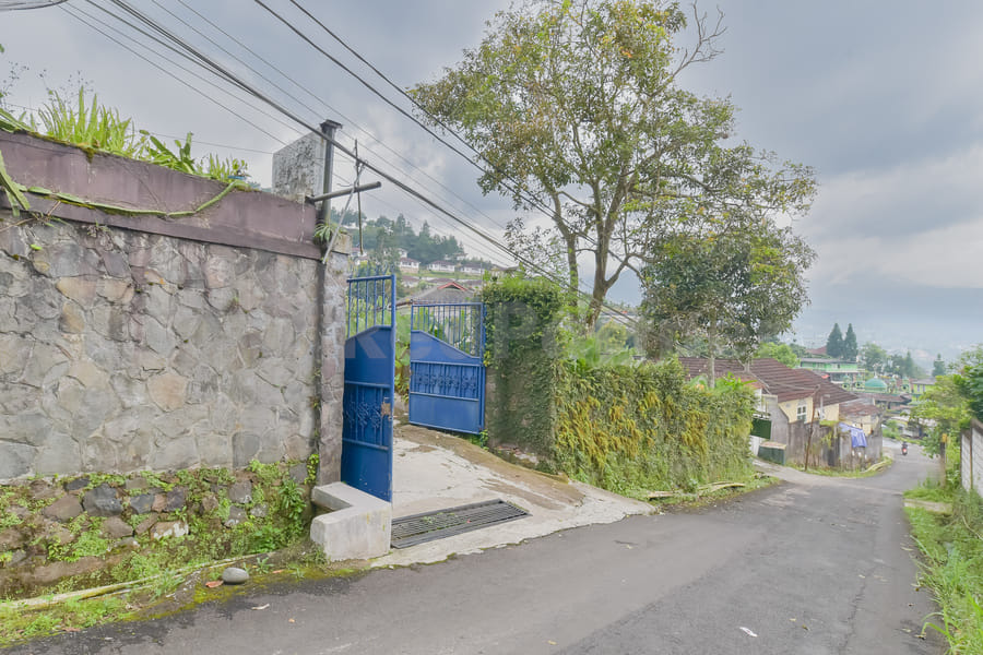 Villa d'Oasis 2 Puncak Mitra RedDoorz