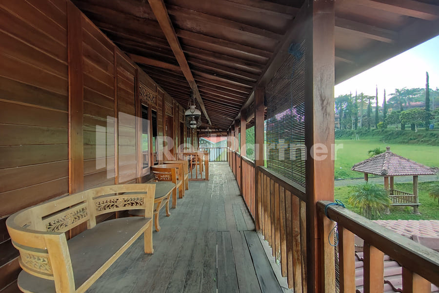 Grand Pujon View Hotel and Resort Mitra RedDoorz