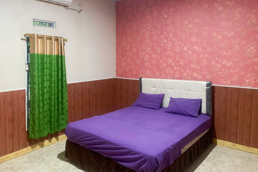 Hana Losmen RedPartner