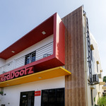 RedDoorz Plus near Trans Studio Cibubur 2.