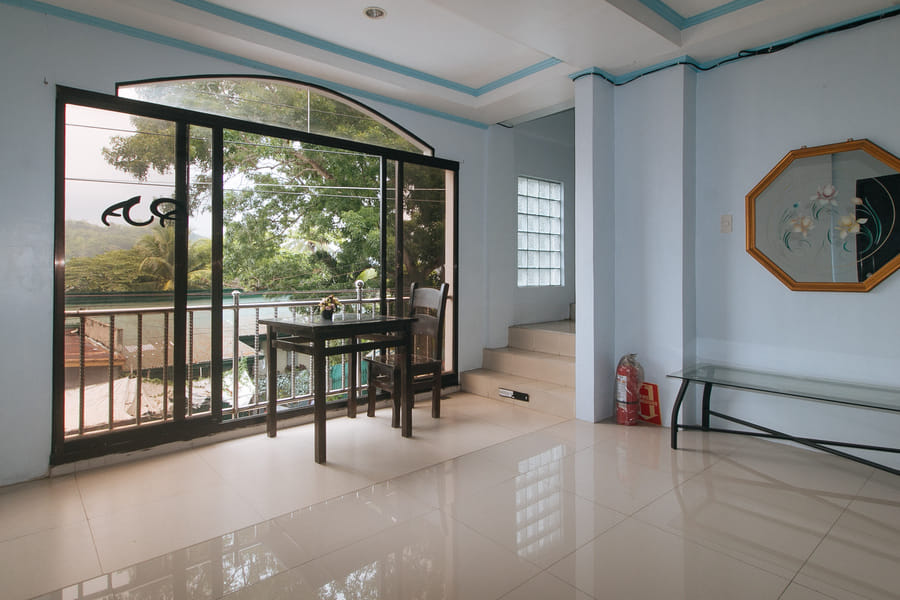 RedDoorz @ Raj Inn Guimaras