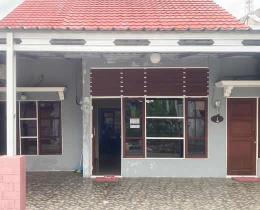 Hannie House II Redpartner
