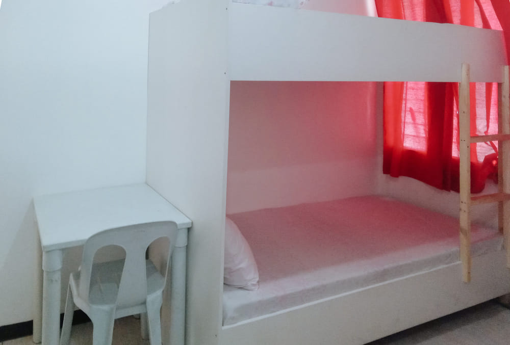 RedDoorz Family Room