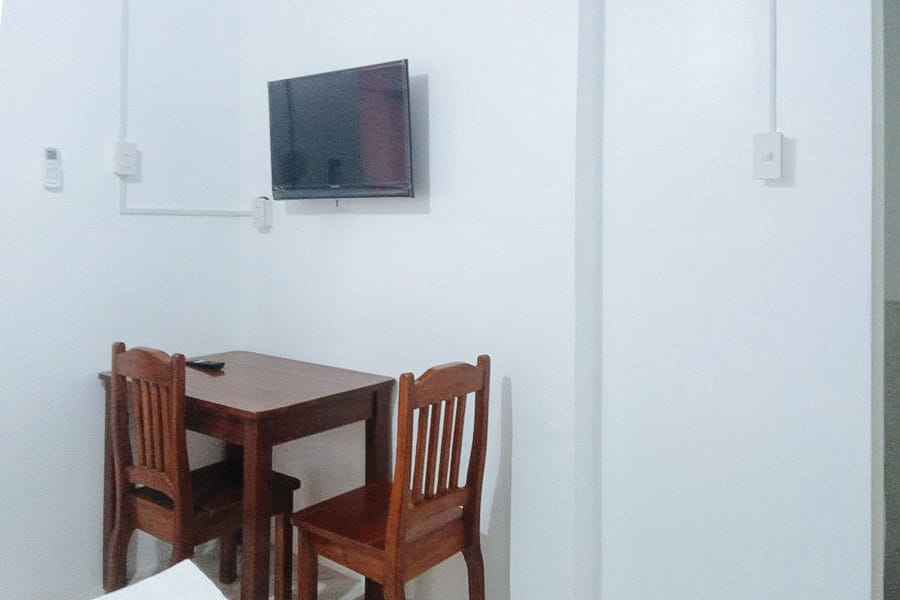 RedDoorz @ Rachael Pension House