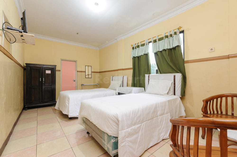 SALE Room
