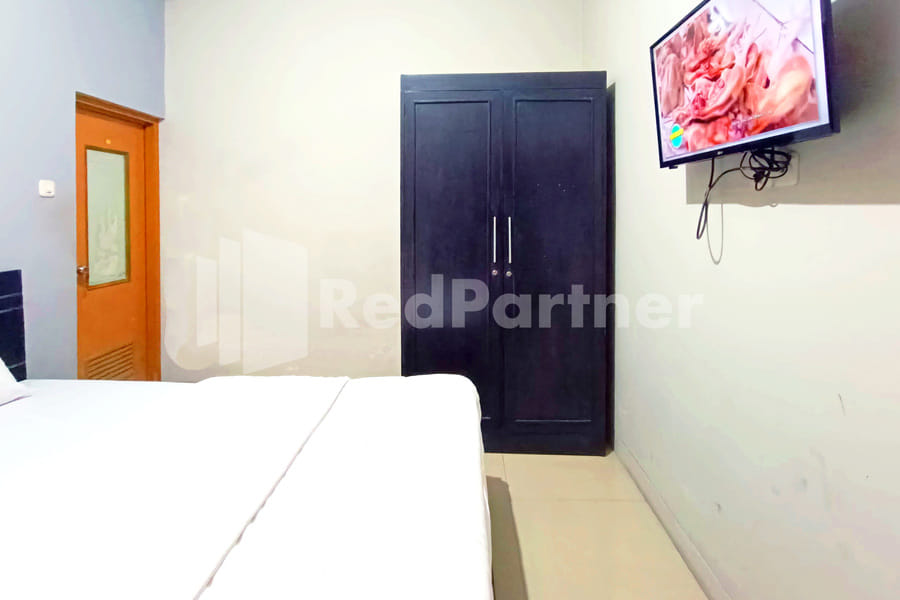 D'Waru Homestay Syariah near Jl Slamet Riyadi Mitra RedDoorz