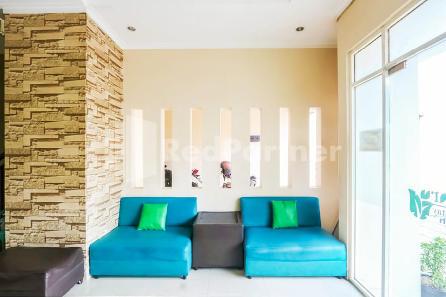 D'Waru Homestay Syariah near Jl Slamet Riyadi Mitra RedDoorz