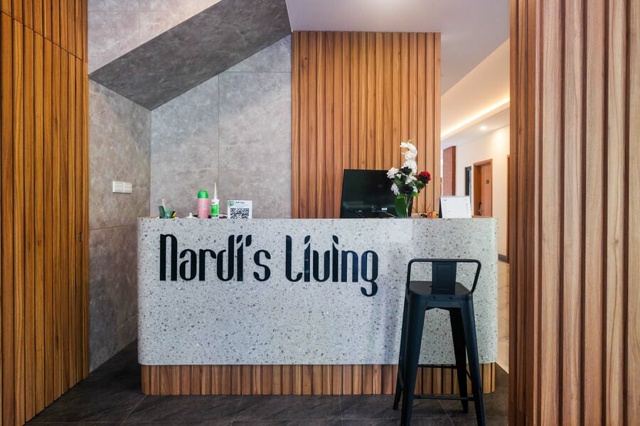 Urbanview Hotel Nardis Living near UMY