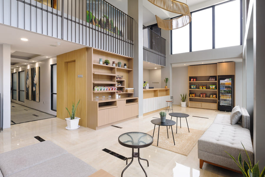 Urbanview Hotel Puri Indah