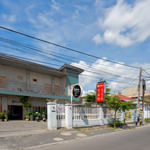 RedDoorz Syariah near Lombok Epicentrum Mall