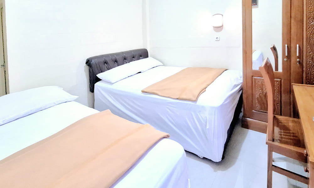 Standard Twin Room