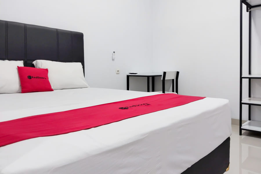 RedDoorz near Universitas Siliwangi 2