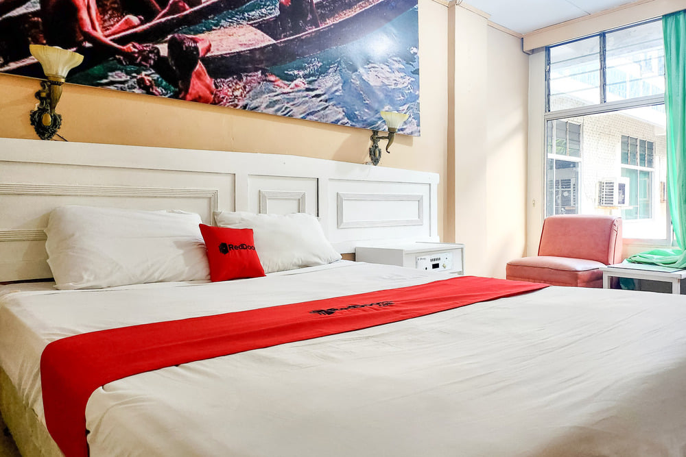 RedDoorz Room