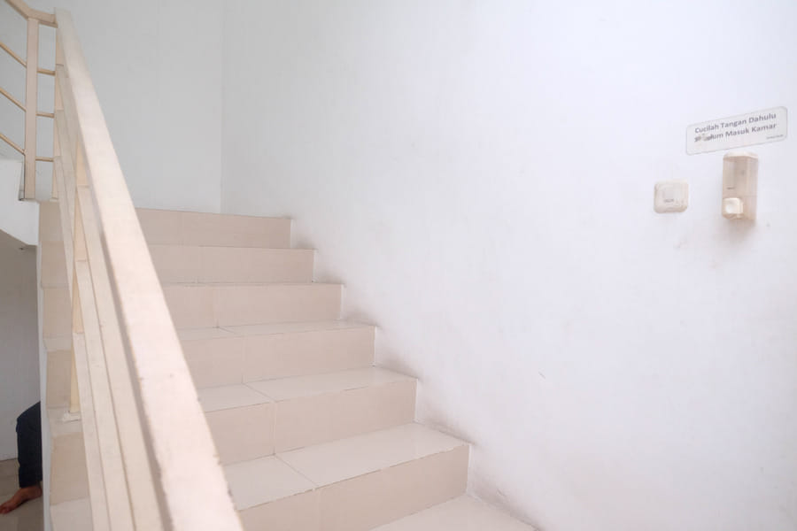 RedDoorz Syariah Near Simpang Lima Semarang