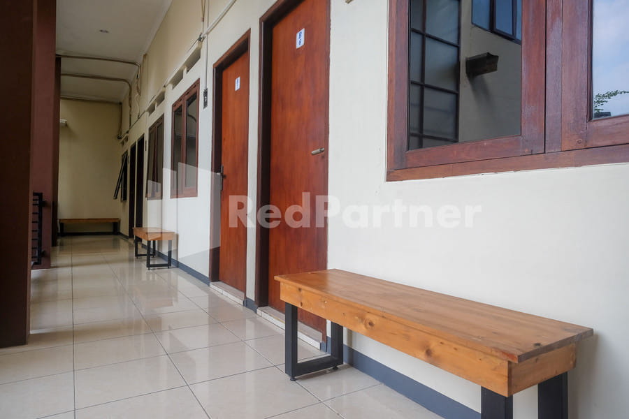 Mutiara Residence Near Simpang Lima Mitra RedDoorz