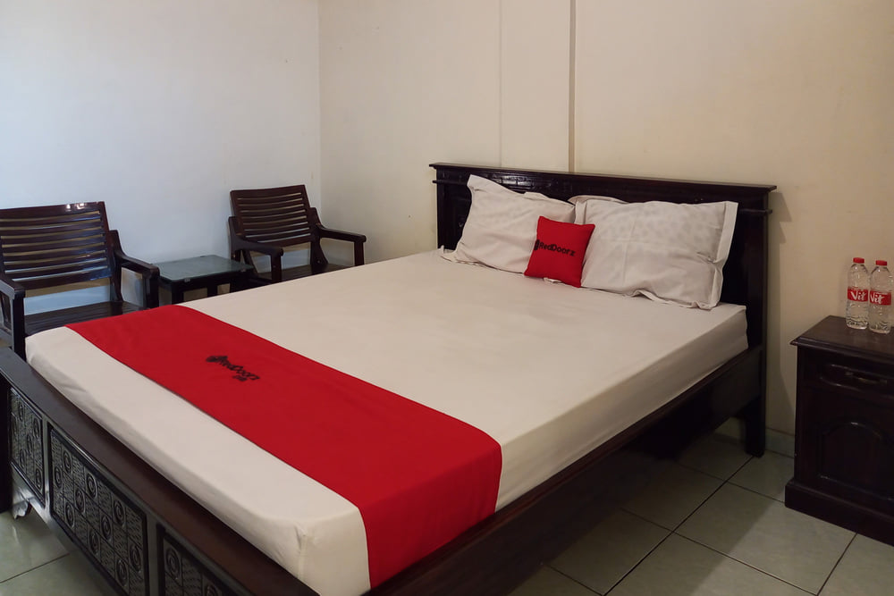 RedDoorz Room