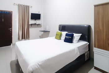 Urbanview Homestay Fira Syariah Muara Enim by RedDoorz