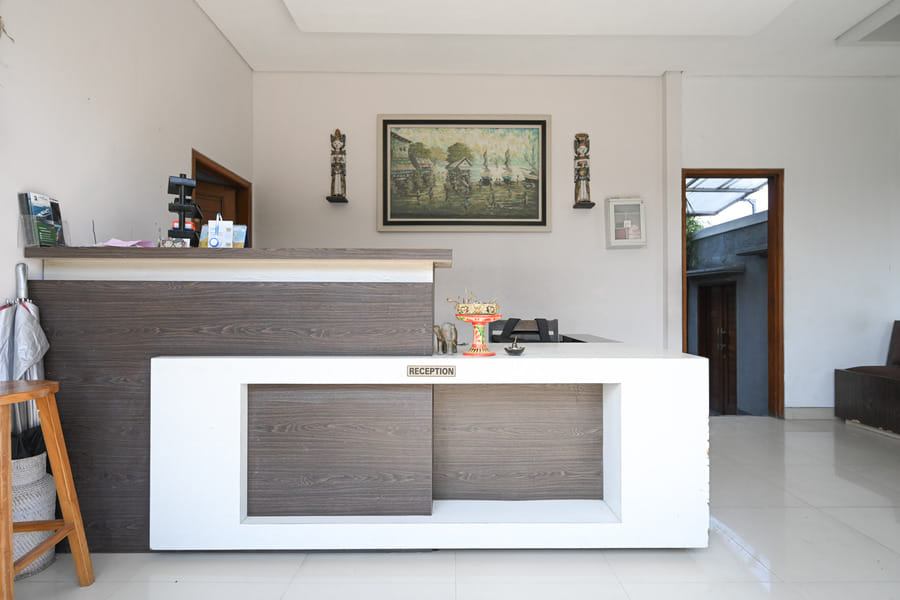 Hoki Villa by Urbanview Villa