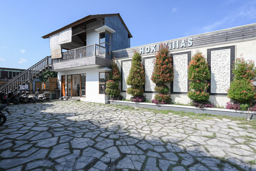 Hoki Villa by Urbanview Villa