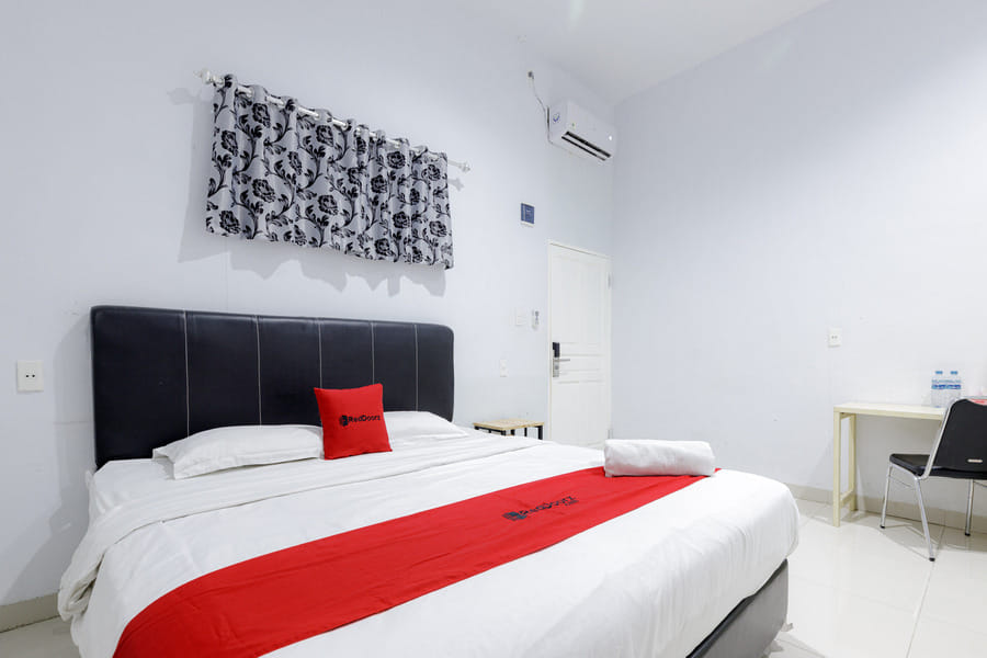 RedDoorz Plus near Thamrin Plaza Medan