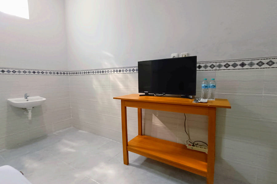 Wisma Mekar Jaya near Solo Safari Mitra RedDoorz